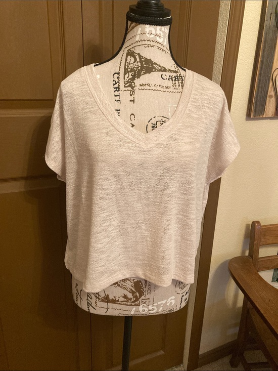 Zenana Outfitters Tops - ZENANA Oversized Crop Top V-Neck Size M NIP